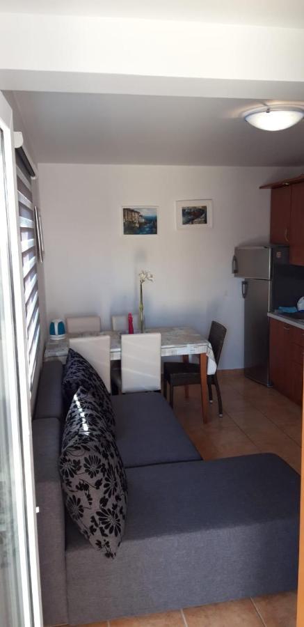 Apartments By The Sea Privlaka, Zadar - 14816 Exterior photo